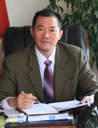 顾忠华.jpg