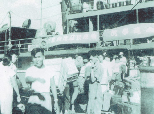 23-2.上海解放，南通学院上海部分班级响应国家号召，走向农村.jpg