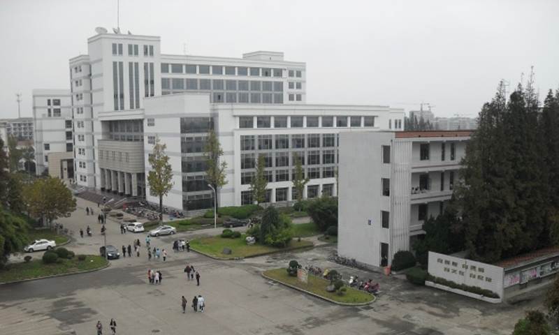 钟秀校区主教学楼