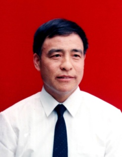 赵向东， 1961年进入原南通医学院学习